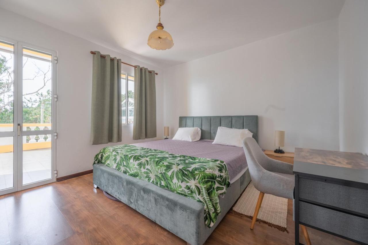 Villa Familia Dehoux Camacha  Zewnętrze zdjęcie